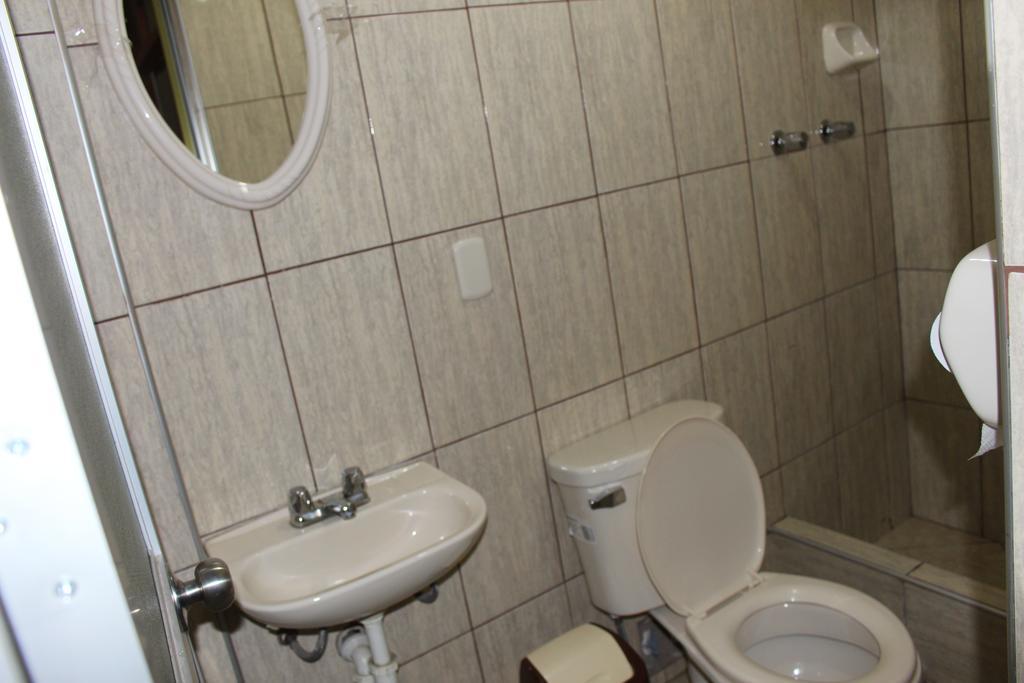 Posada De Percybal Lago Inn Puno Zewnętrze zdjęcie